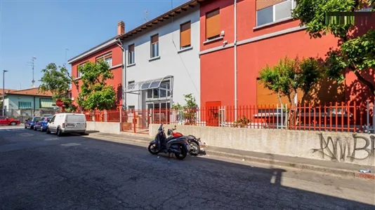 Apartments in Milano Zona 8 - Fiera, Gallaratese, Quarto Oggiaro - photo 4