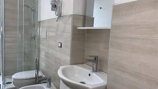 Rooms in Milano Zona 2 - Stazione Centrale, Gorla, Turro, Greco, Crescenzago - photo 4