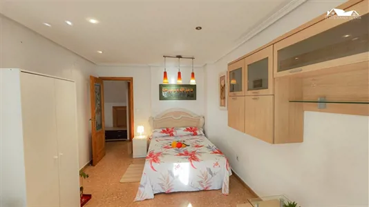 Rooms in Elche/Elx - photo 1