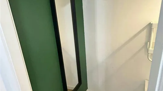 Rooms in Barcelona Sants-Montjuïc - photo 4