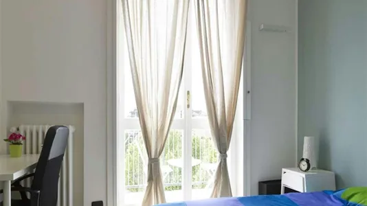 Rooms in Milano Zona 8 - Fiera, Gallaratese, Quarto Oggiaro - photo 8