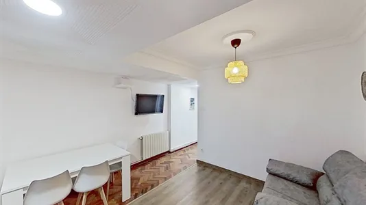 Rooms in Zaragoza - photo 6