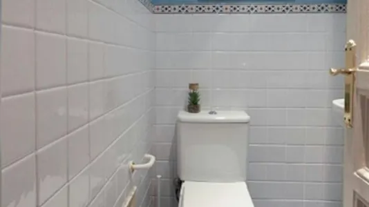 Rooms in Barcelona Eixample - photo 9