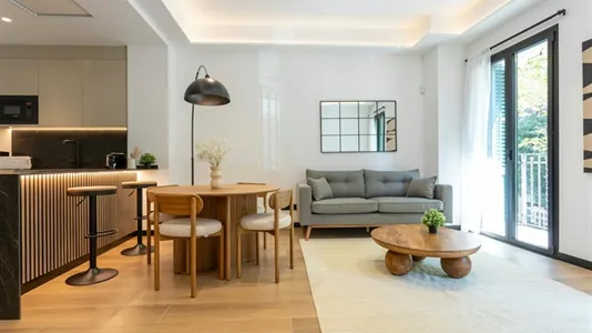 Apartments in Barcelona Eixample - photo 2