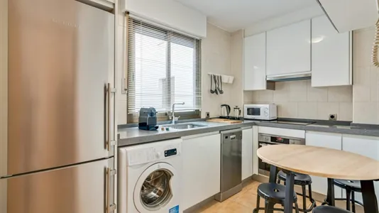 Rooms in Madrid Centro - photo 4