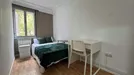 Room for rent, Madrid Moratalaz, Madrid, &lt;span class=&quot;blurred street&quot; onclick=&quot;ProcessAdRequest(13680737)&quot;&gt;&lt;span class=&quot;hint&quot;&gt;See streetname&lt;/span&gt;[xxxxxxxxxxxxx]&lt;/span&gt;