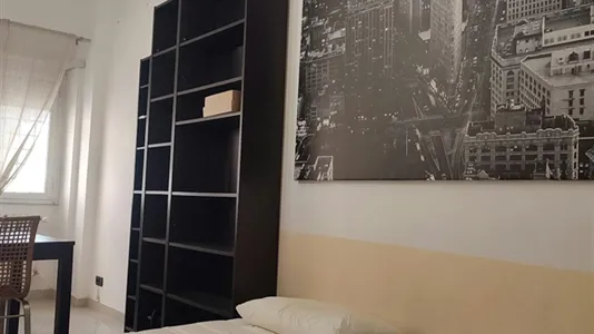 Rooms in Roma Municipio VIII – Appia Antica - photo 4