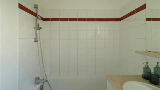 Rooms in Saint-Denis - photo 7