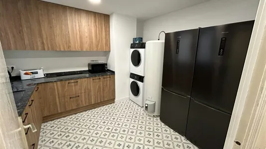 Rooms in Barcelona Eixample - photo 7