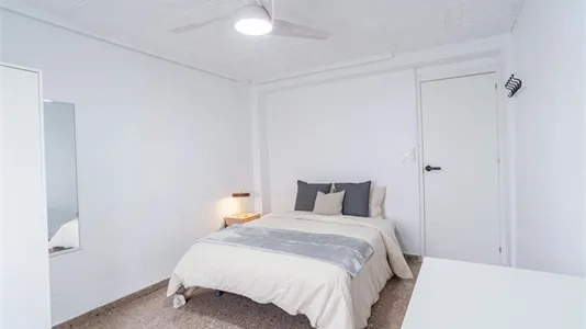 Rooms in Mislata - photo 1