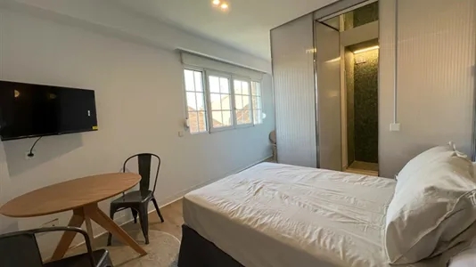 Houses in Madrid Fuencarral-El Pardo - photo 2