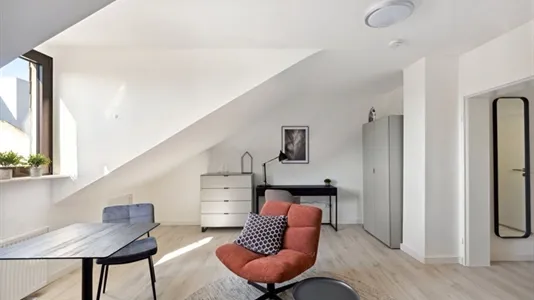 Apartments in Location is not specified - photo 6