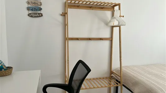 Rooms in Barcelona Ciutat Vella - photo 6