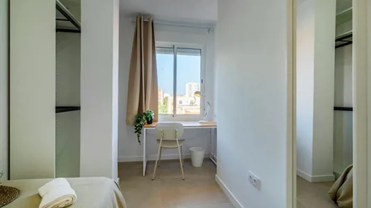 Rooms in Valencia L'Eixample - photo 2