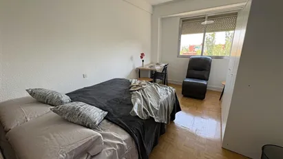 Room for rent in Madrid Moncloa-Aravaca, Madrid