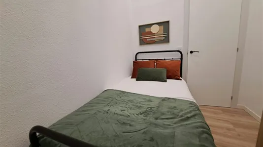 Rooms in Madrid Centro - photo 4