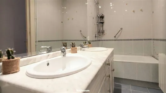 Rooms in Barcelona Eixample - photo 6