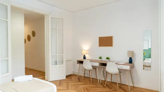 Rooms in Madrid Chamberí - photo 8