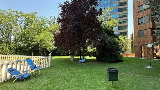 Rooms in Madrid Chamartín - photo 8