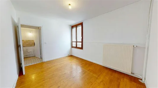 Apartments in Lyon - photo 4