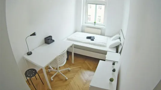 Rooms in Vienna Favoriten - photo 4