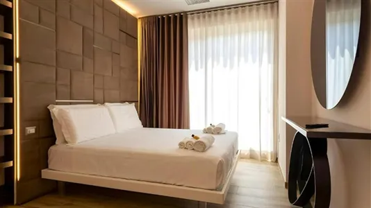 Apartments in Roma Municipio VII – Appio-Latino/Tuscolano/Cinecittà - photo 8