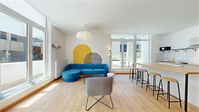 Room for rent in Pontoise, Île-de-France