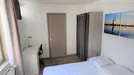 Room for rent, Lille, Hauts-de-France, &lt;span class=&quot;blurred street&quot; onclick=&quot;ProcessAdRequest(13232299)&quot;&gt;&lt;span class=&quot;hint&quot;&gt;See streetname&lt;/span&gt;[xxxxxxxxxxxxx]&lt;/span&gt;
