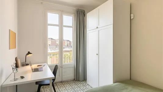 Rooms in Barcelona Eixample - photo 5