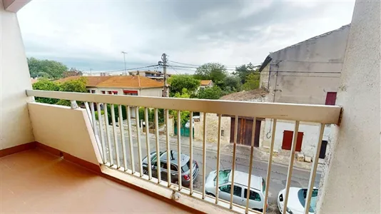 Apartments in Nîmes - photo 3