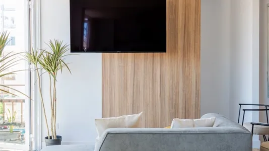 Rooms in Málaga - photo 9