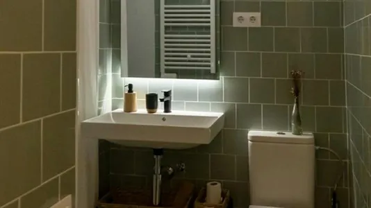 Rooms in Barcelona Ciutat Vella - photo 10