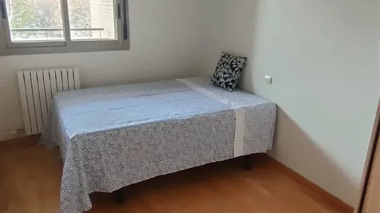 Rooms in Zaragoza - photo 2