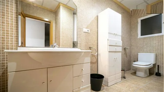 Rooms in Valencia Ciutat Vella - photo 9