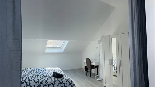 Rooms in Charleroi - photo 4