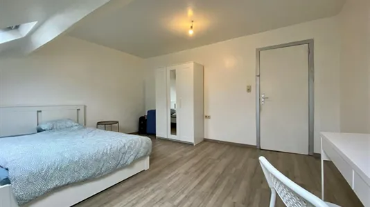 Rooms in Brussels Sint-Joost-ten-Node - photo 4