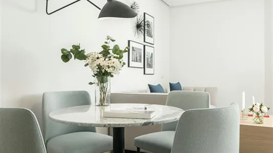 Apartments in El Encinar de los Reyes - photo 4