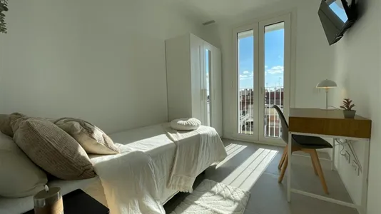 Rooms in L'Hospitalet de Llobregat - photo 8