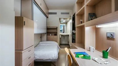 Room for rent in Barcelona Sarrià-St. Gervasi, Barcelona