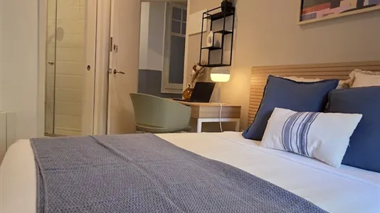 Rooms in Barcelona Eixample - photo 4