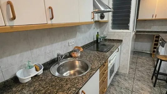 Rooms in Barcelona Eixample - photo 10