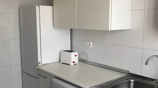 Rooms in Madrid Carabanchel - photo 9