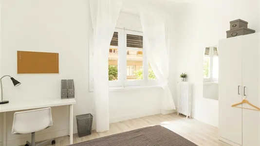 Rooms in Madrid Chamberí - photo 2