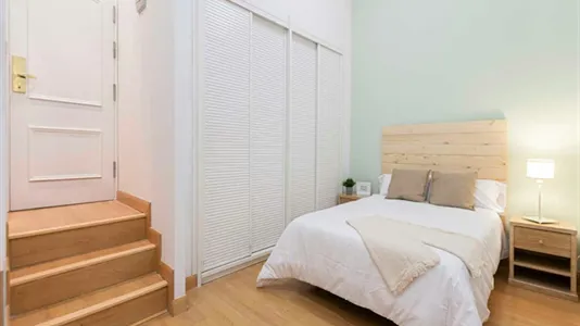 Rooms in Madrid Centro - photo 10