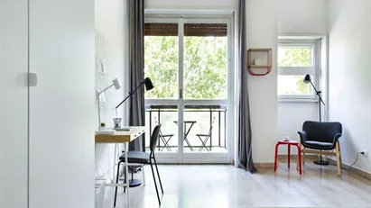 Room for rent in Milano Zona 5 - Vigentino, Chiaravalle, Gratosoglio, Milan