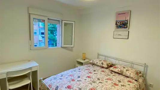 Rooms in Adaro - photo 1