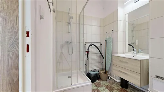 Rooms in Lyon - photo 5