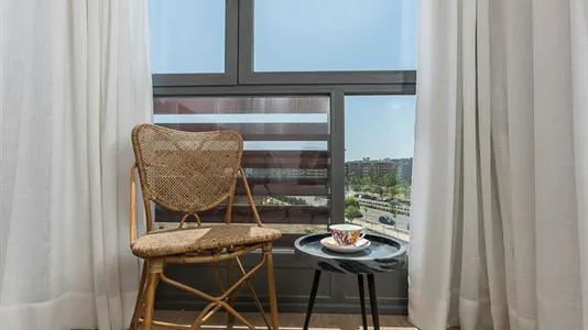 Apartments in El Encinar de los Reyes - photo 10