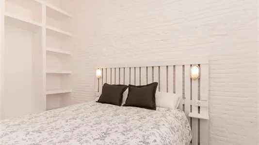 Apartments in Barcelona Ciutat Vella - photo 5