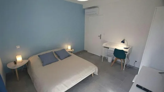 Rooms in Toulon - photo 3
